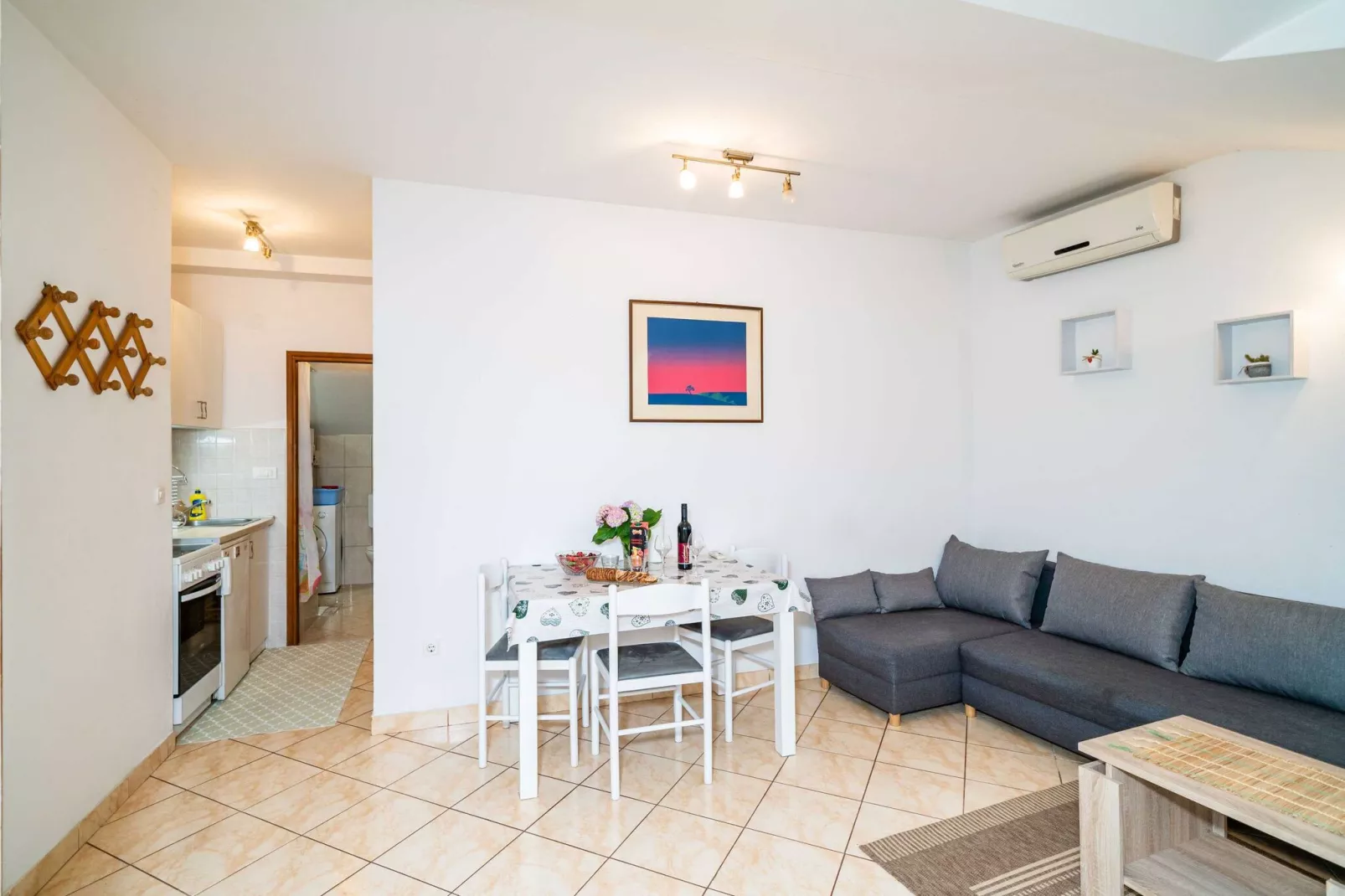 Apartment Matej - One Bedroom Apartment (Žrtava s Dakse)-Living room