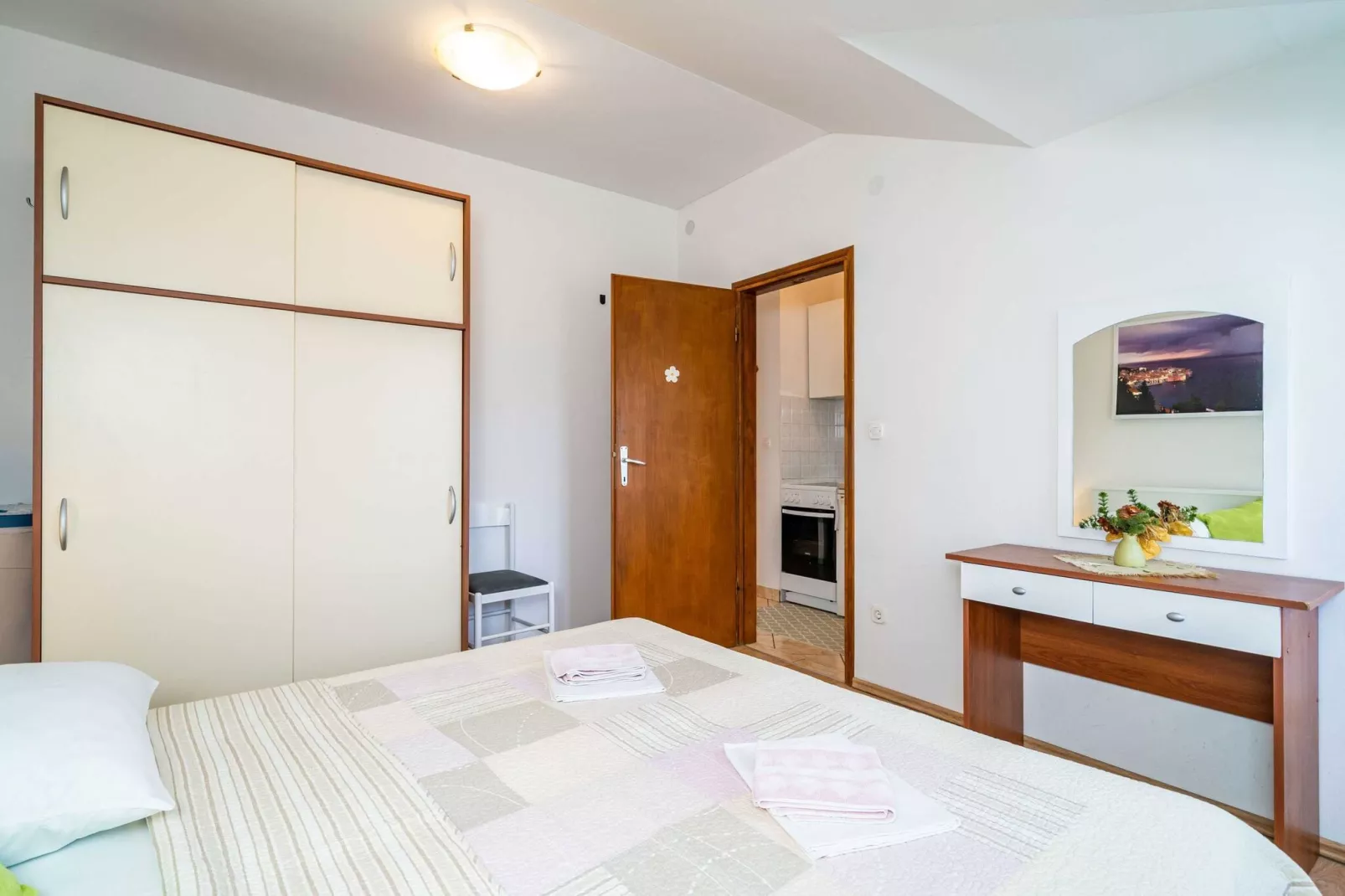 Apartment Matej - One Bedroom Apartment (Žrtava s Dakse)-Bedroom