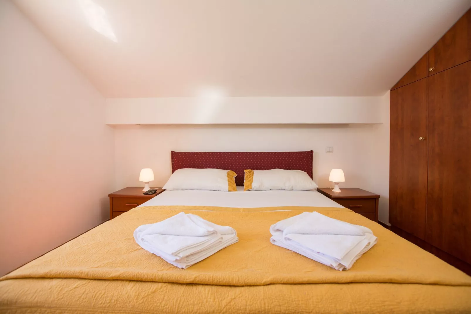 Holiday Home Lapad Beach Royal - Five Bedroom Holiday Home with Balcony and City View-Bedroom