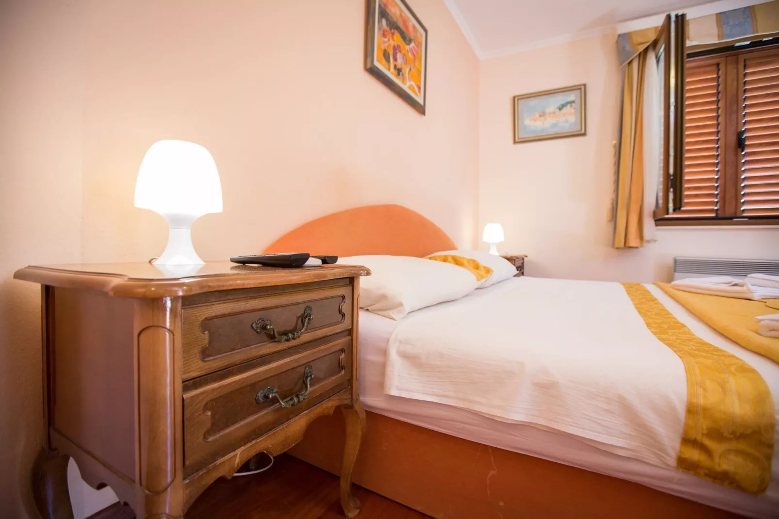 Holiday Home Lapad Beach Royal - Five Bedroom Holiday Home with Balcony and City View-Bedroom