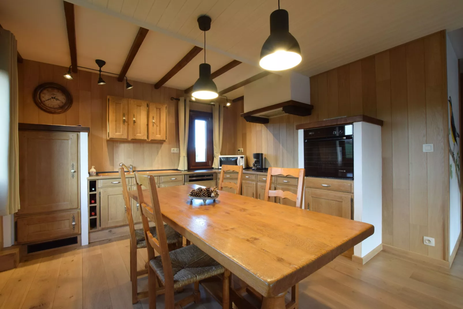 Alouette-Kitchen