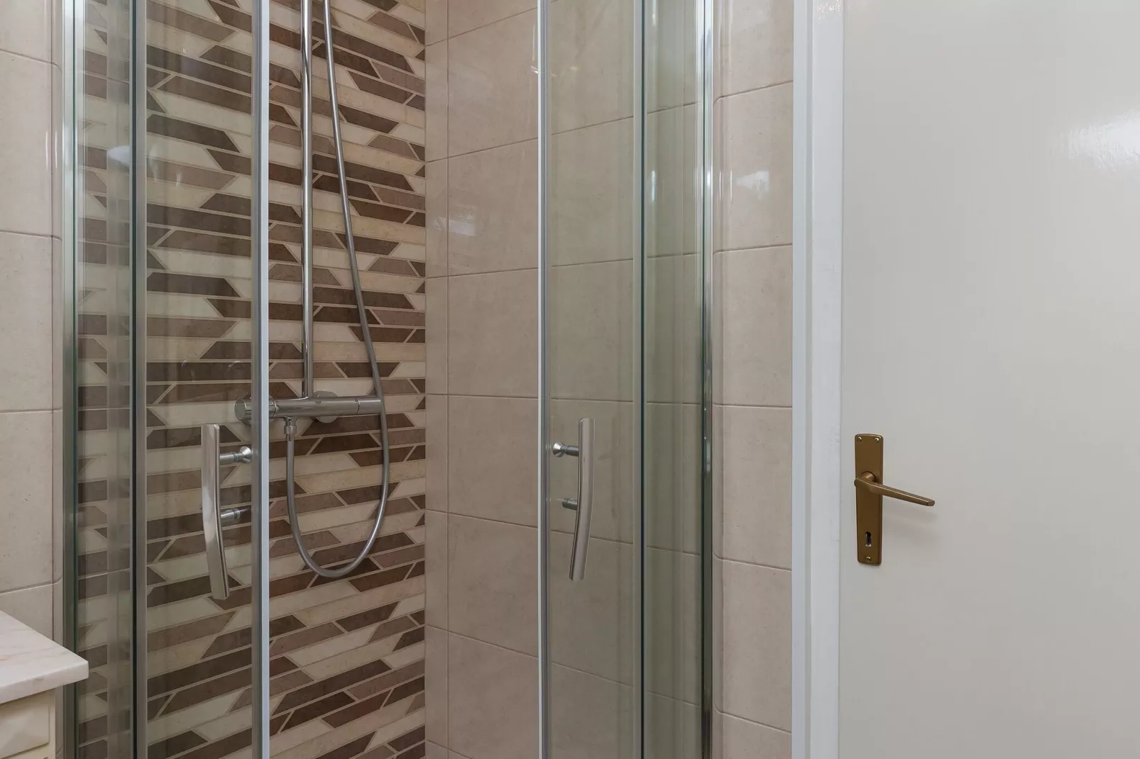 Apartment&Rooms Savonari - Superior Double Room with Balcony and Sea View (Soba 1)-Bathroom