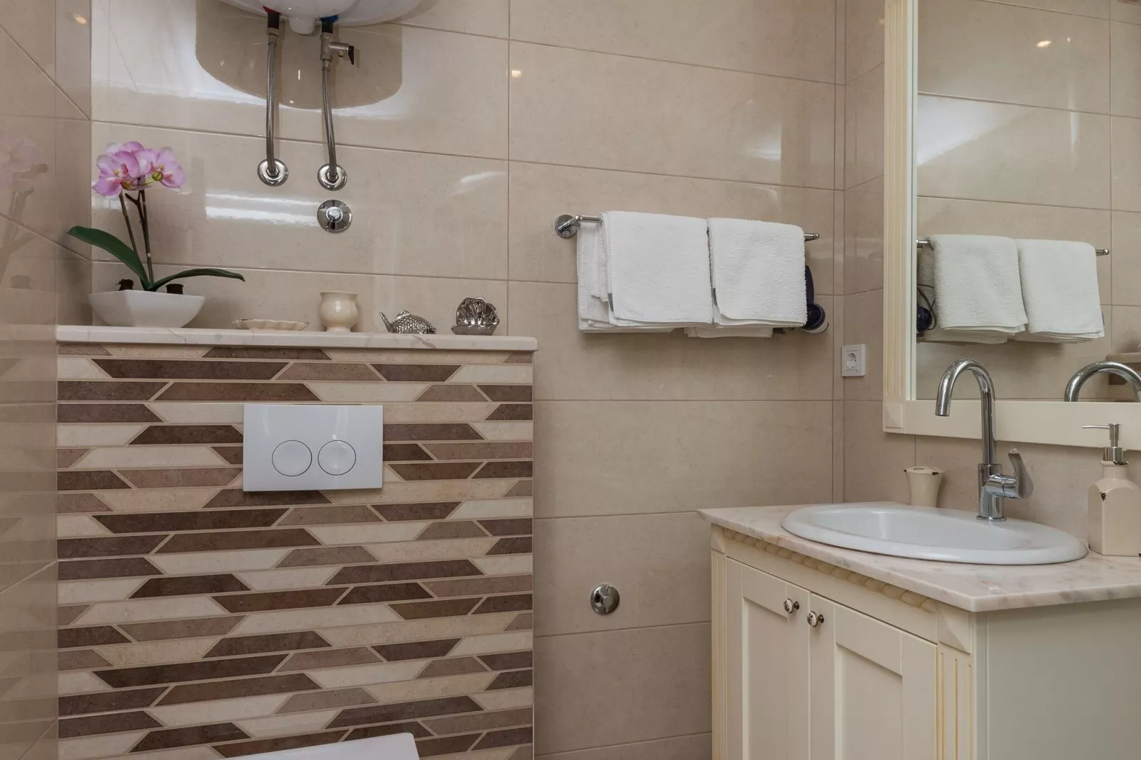 Apartment&Rooms Savonari - Superior Double Room with Balcony and Sea View (Soba 1)-Bathroom