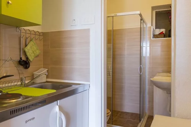Apartment Purple Rain - Studio Apartment with Terrace and Sea View-Kitchen