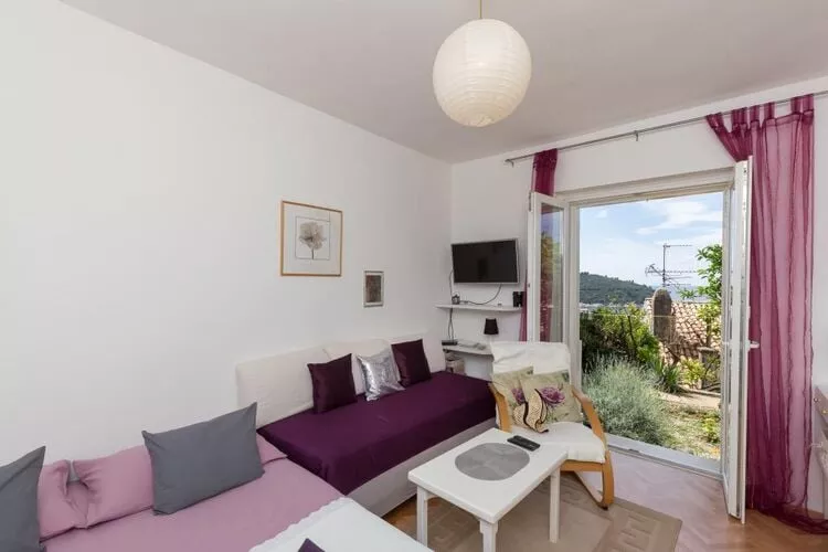 Apartment Purple Rain - Studio Apartment with Terrace and Sea View-Indoor