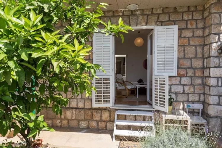 Apartment Purple Rain - Studio Apartment with Terrace and Sea View-Terrace