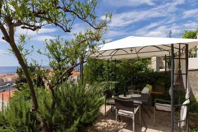 Apartment Purple Rain - Studio Apartment with Terrace and Sea View-Terrace