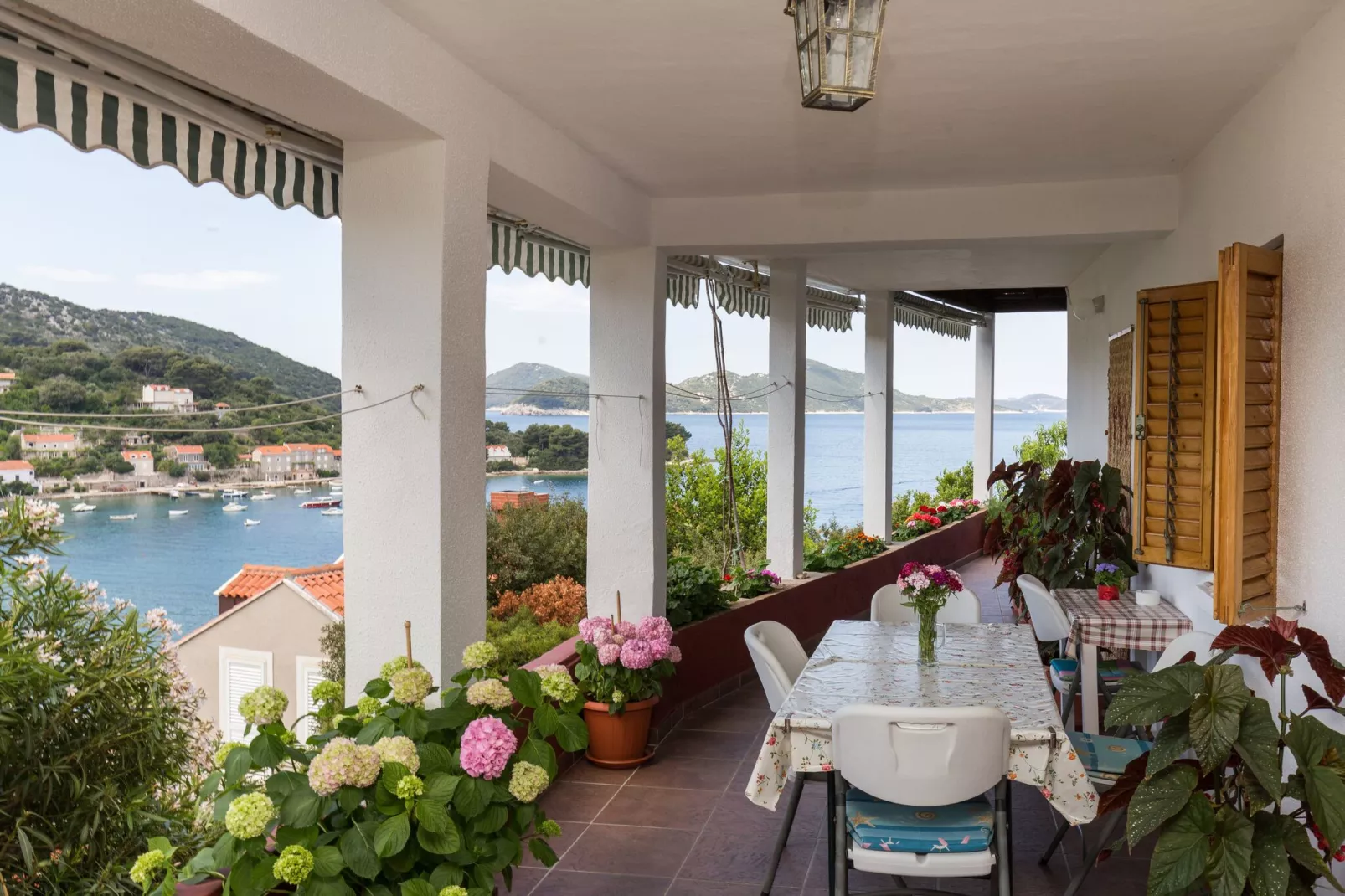 Apartments Miskovic - Studio Apartment with Balcony and Sea View (East)-Outdoor