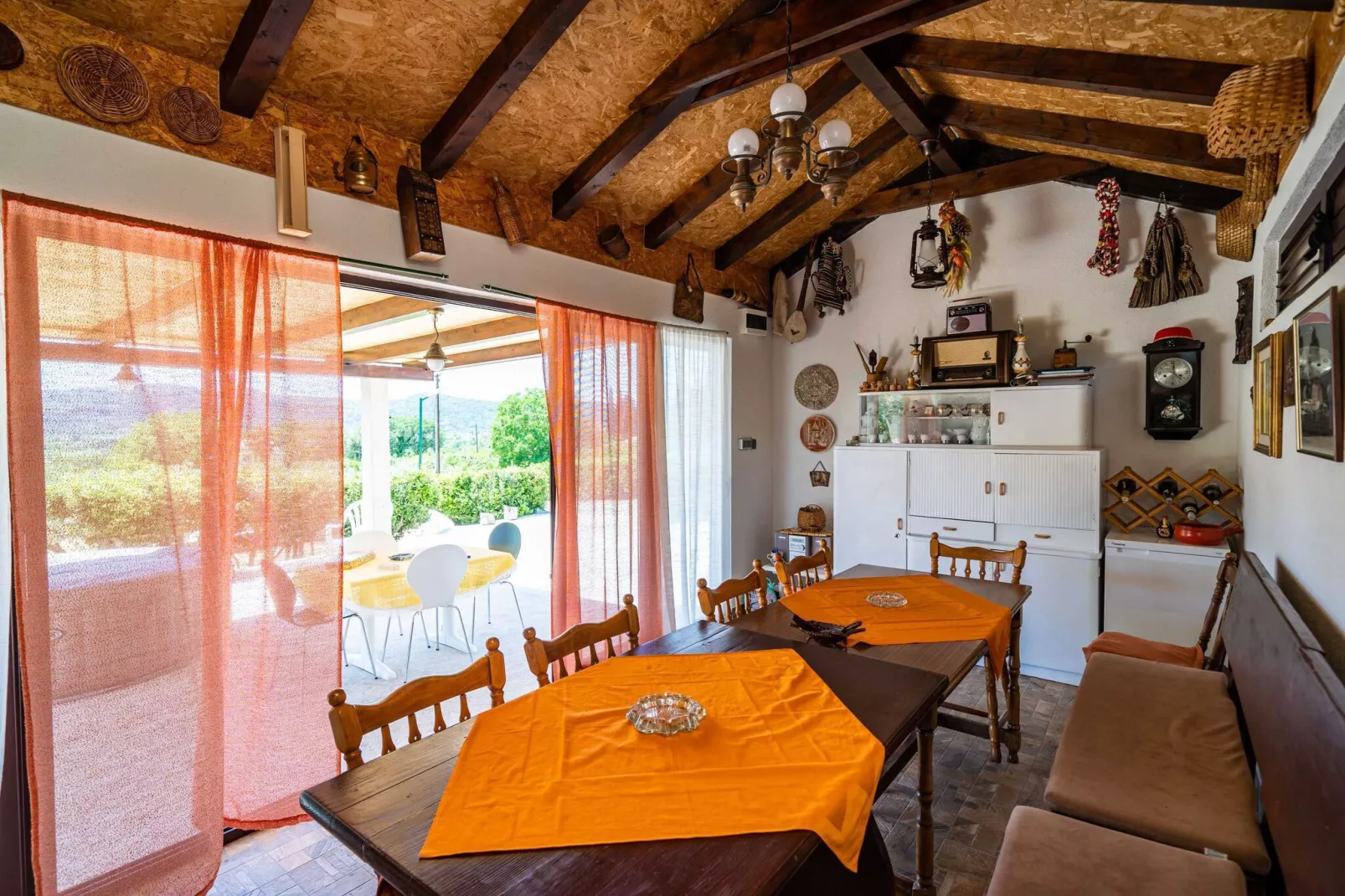 Apartment Laurel Leaf - Three Bedroom Apartment with Terrace-Dining room