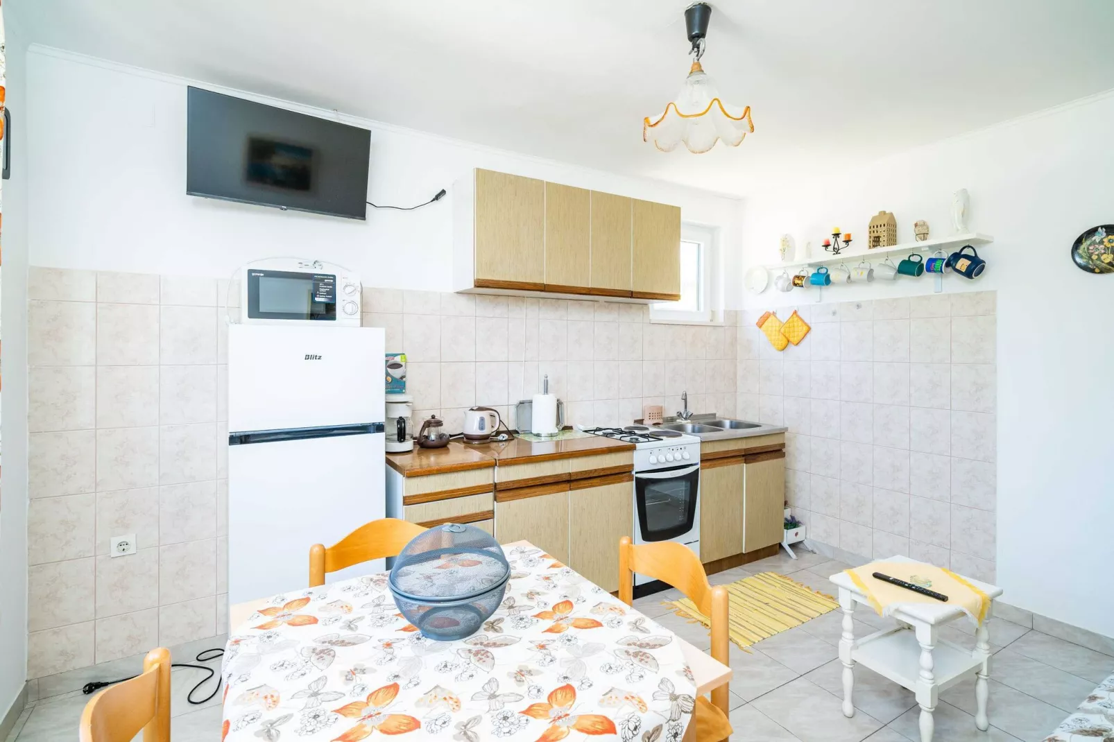 Apartment Laurel Leaf - Three Bedroom Apartment with Terrace-Kitchen