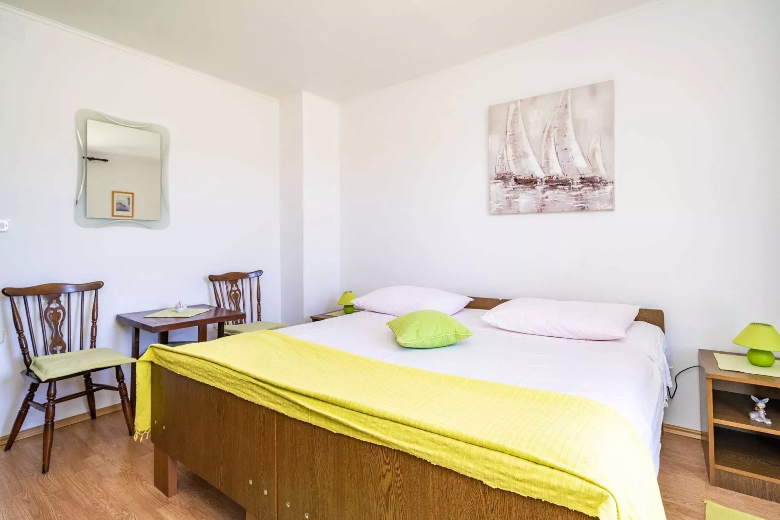 Apartment Laurel Leaf - Three Bedroom Apartment with Terrace-Bedroom