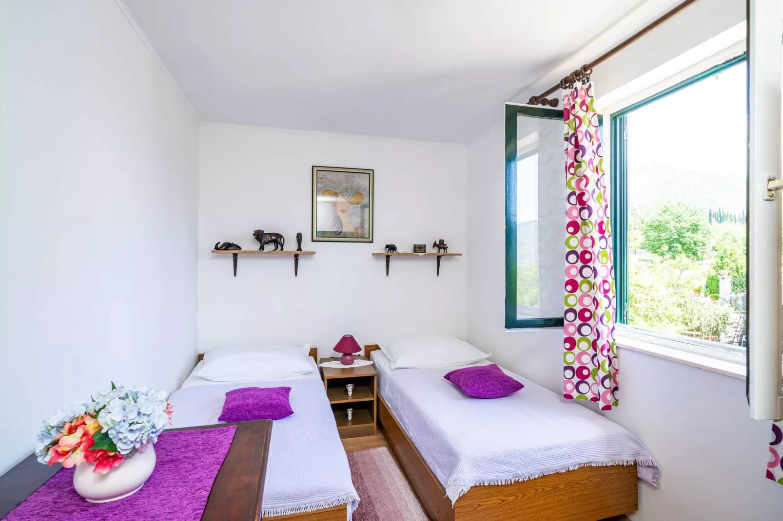 Apartment Laurel Leaf - Three Bedroom Apartment with Terrace-Bedroom