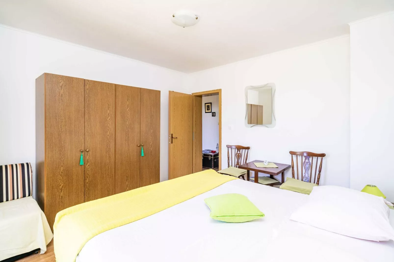 Apartment Laurel Leaf - Three Bedroom Apartment with Terrace-Bedroom