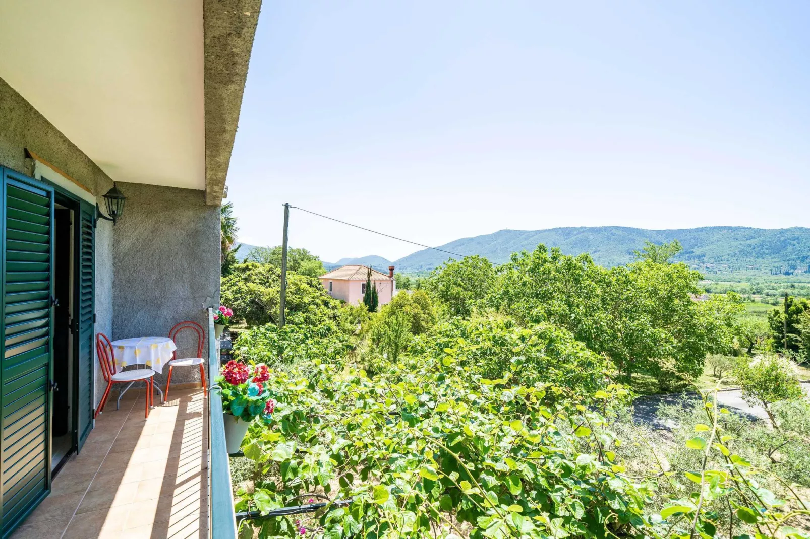 Apartment Laurel Leaf - Three Bedroom Apartment with Terrace-View