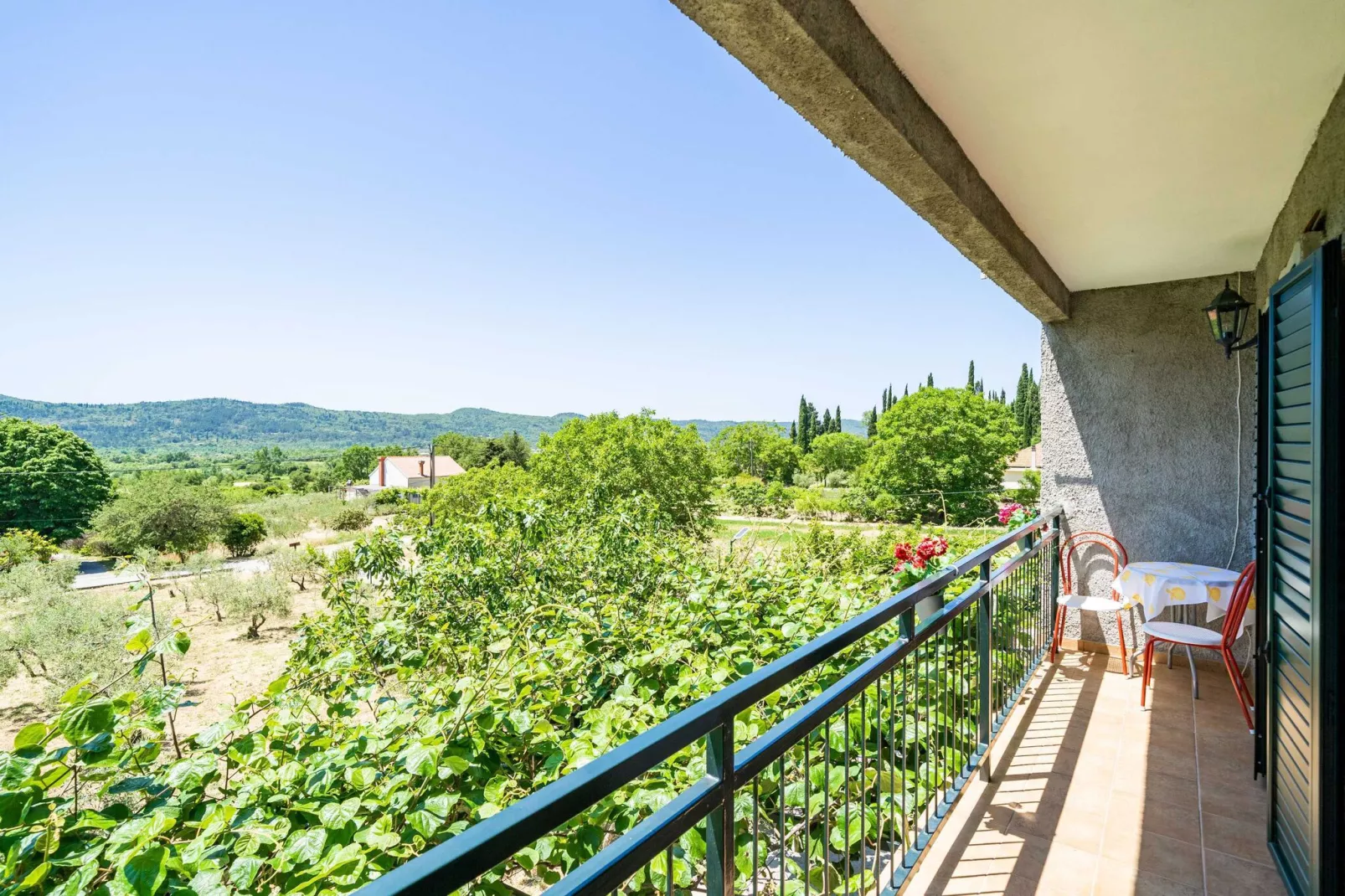 Apartment Laurel Leaf - Three Bedroom Apartment with Terrace-View