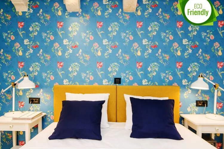 Art Home Arthur - Premium Double Room with Street View (2) 2nd Floor-Bedroom