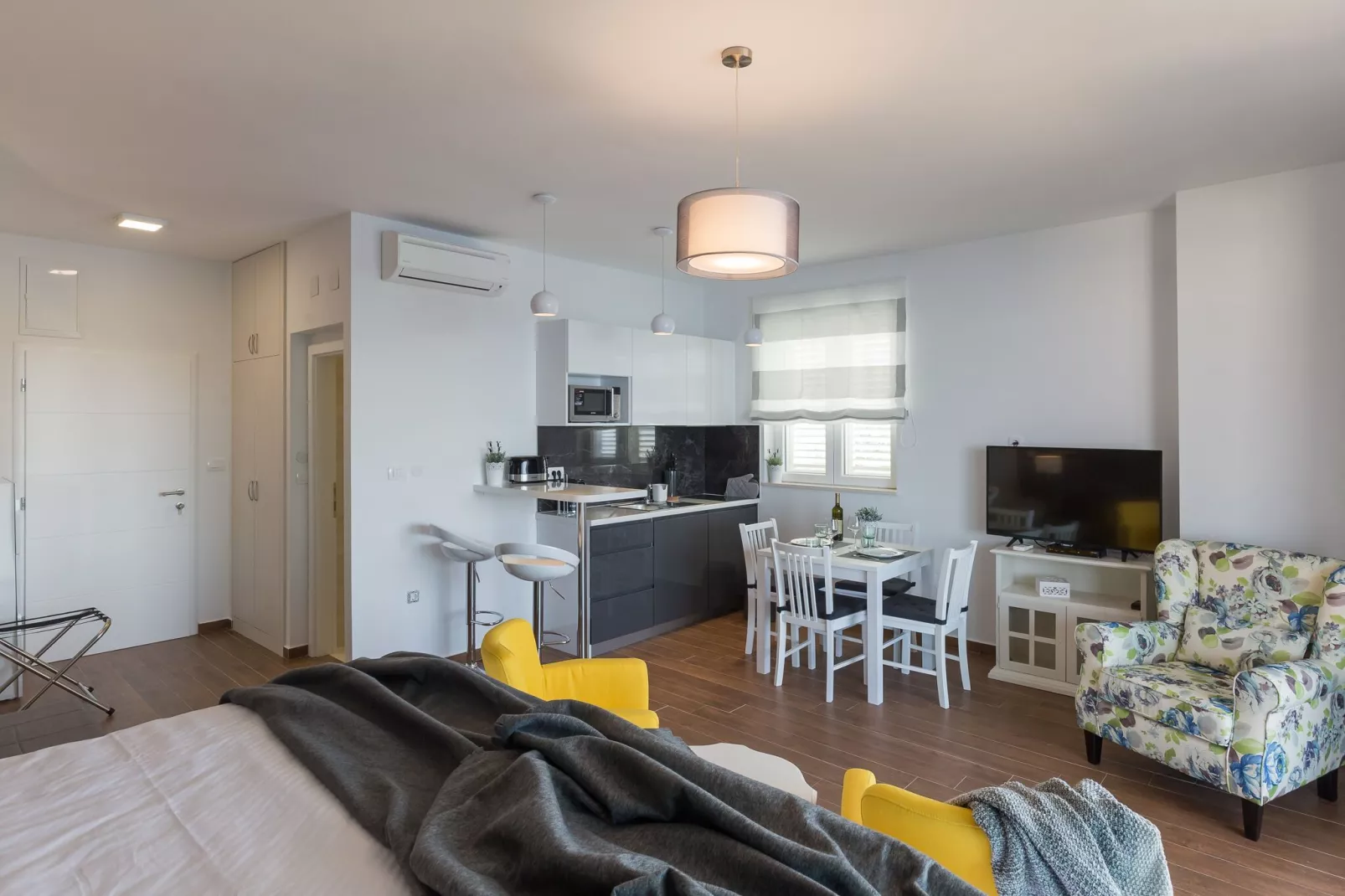 Amorino of Dubrovnik Apartments - Studio Apartment with Terrace and Sea View (Apartment Lavanda)-Bedroom