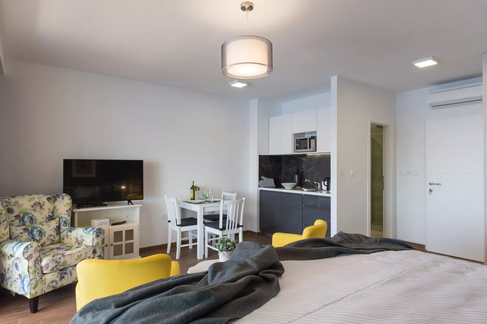Amorino of Dubrovnik Apartments - Studio Apartment with Balcony and Sea View (Apartment Lovor)-Indoor