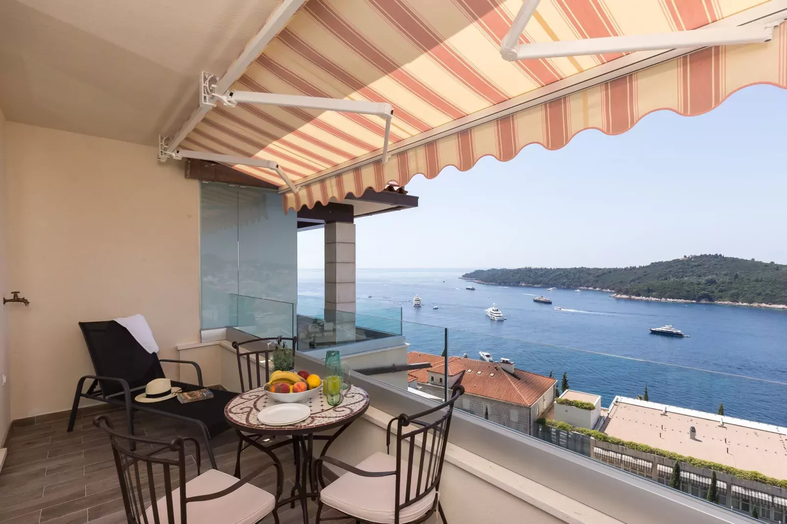 Amorino of Dubrovnik Apartments - Studio Apartment with Balcony and Sea View (Apartment Lovor)-Terrace
