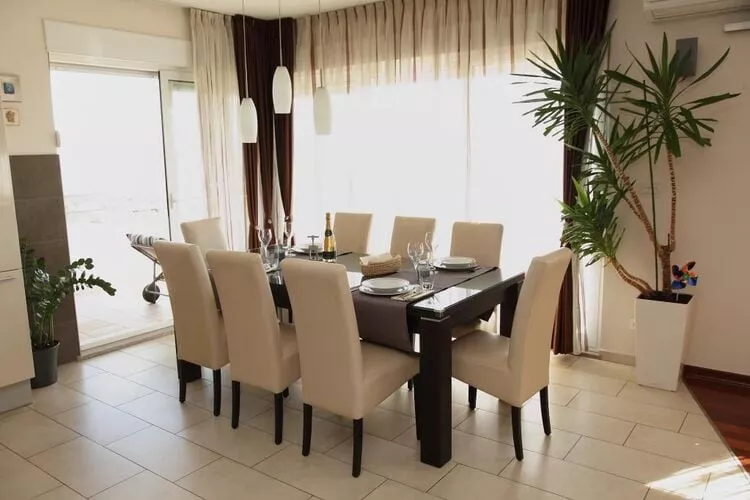 Apartment Toma (ST) - Comfort Two Bedroom Apartment with Terrace and Sea View (A2 - gornji)-Dining room
