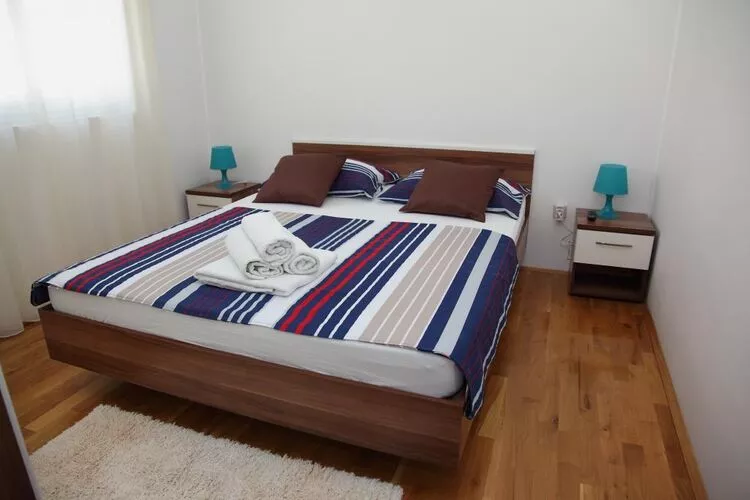 Apartment Toma (ST) - Comfort Two Bedroom Apartment with Terrace and Sea View (A2 - gornji)-Bedroom