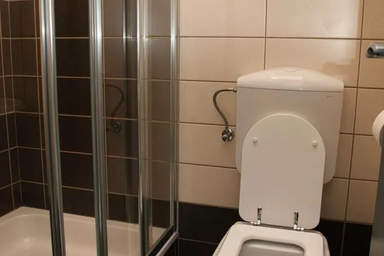 Apartment Toma (ST) - Comfort Two Bedroom Apartment with Terrace and Sea View (A2 - gornji)-Bathroom