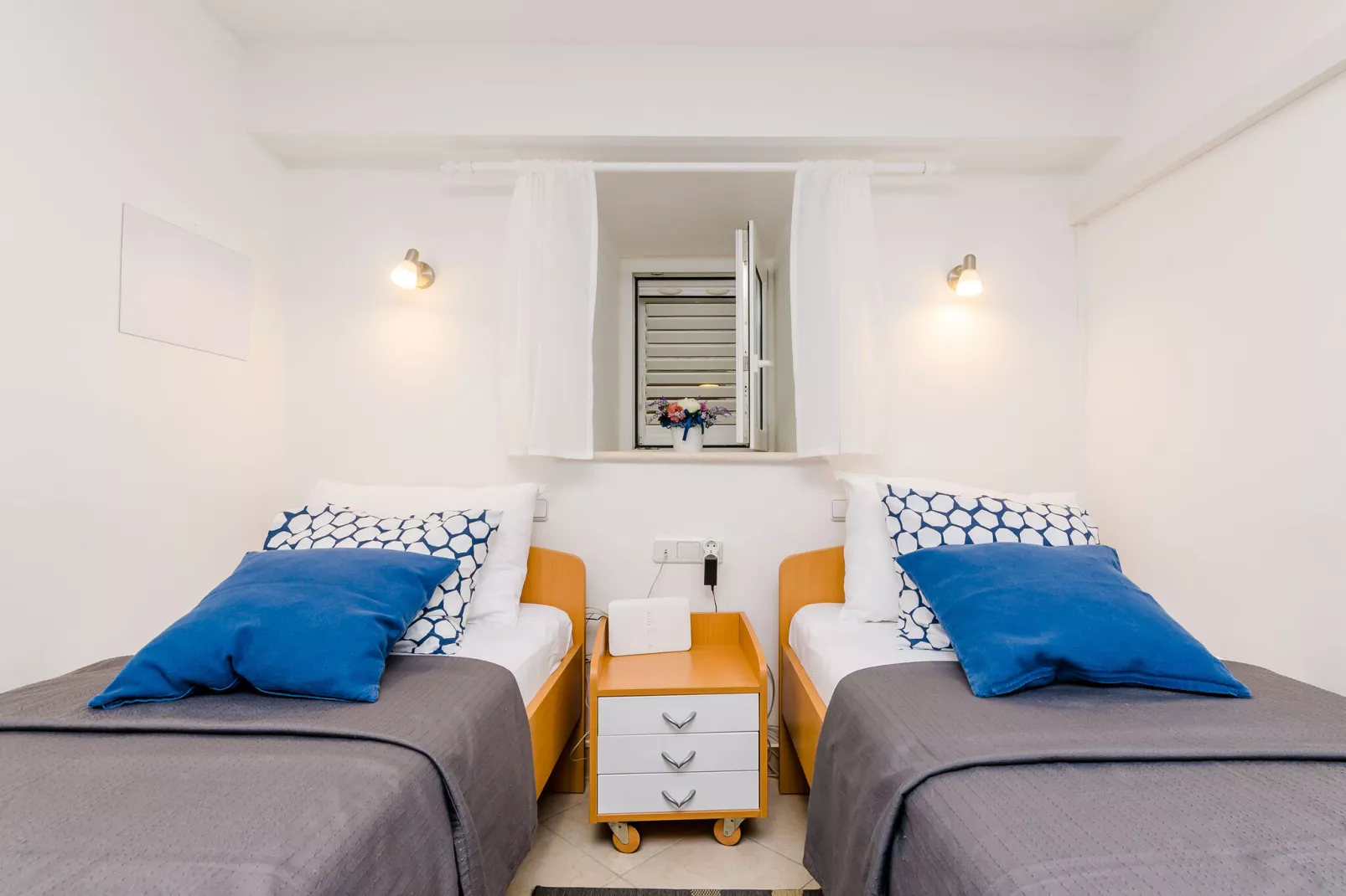 Apartment Domix - Two Bedroom Apartment-Schlafzimmer