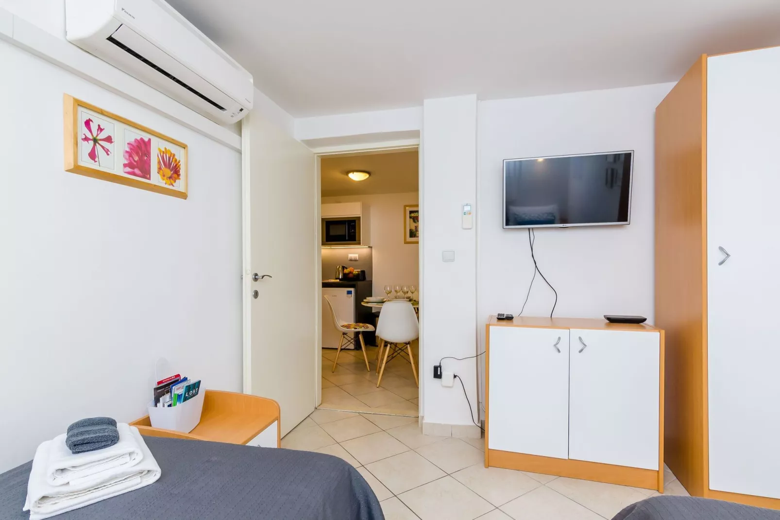 Apartment Domix - Two Bedroom Apartment-Schlafzimmer