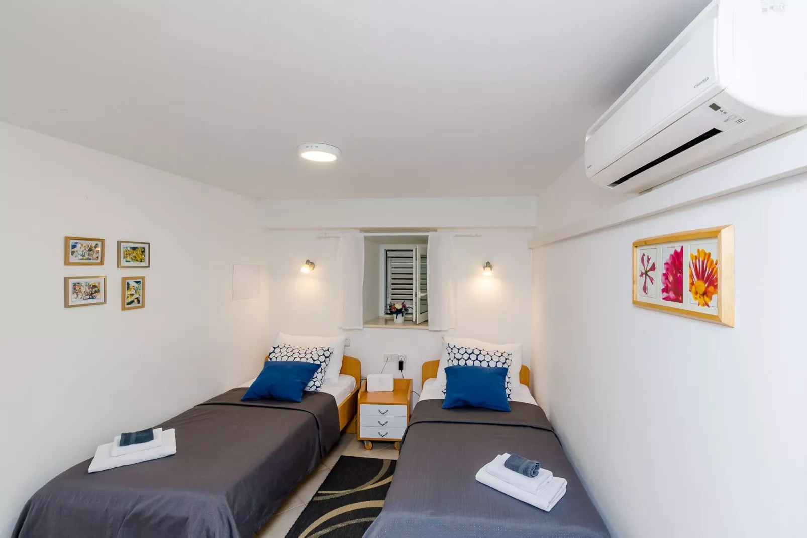 Apartment Domix - Two Bedroom Apartment-Schlafzimmer