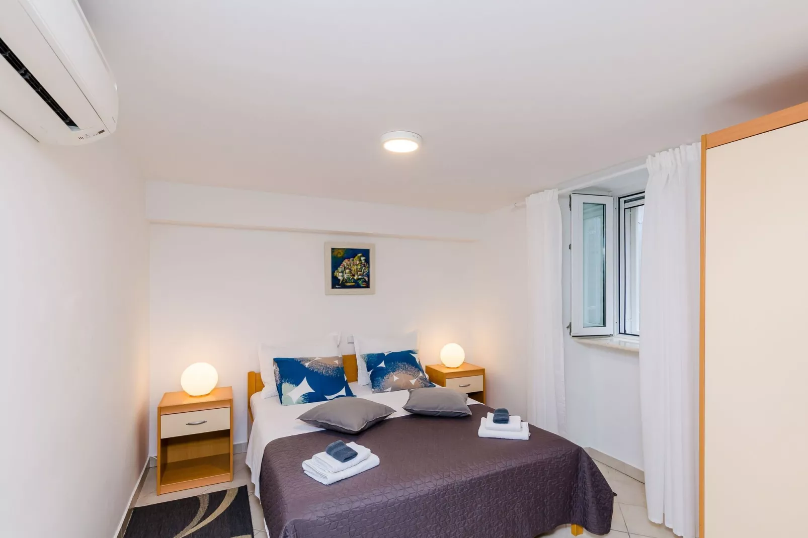 Apartment Domix - Two Bedroom Apartment-Schlafzimmer
