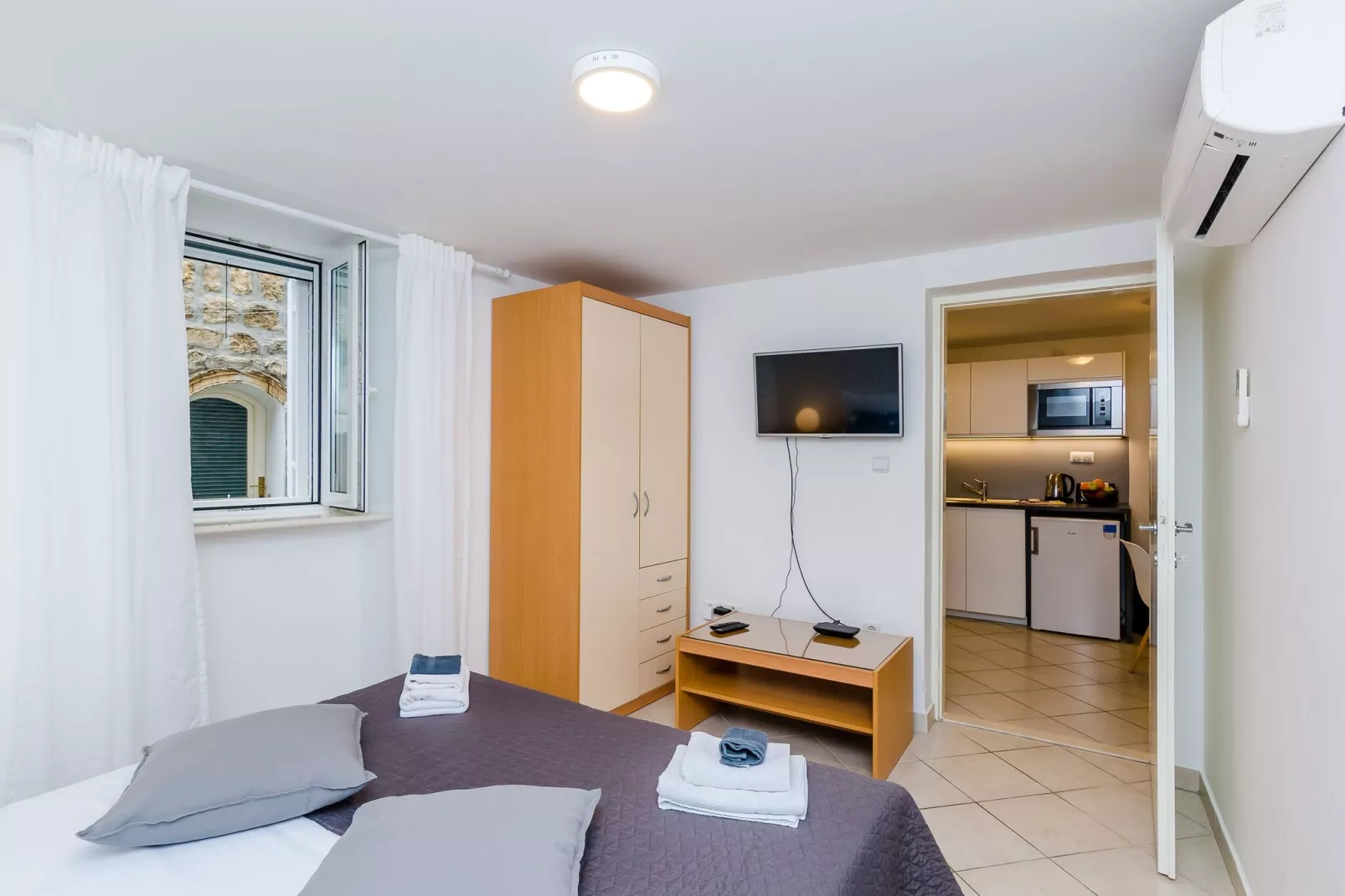 Apartment Domix - Two Bedroom Apartment-Schlafzimmer