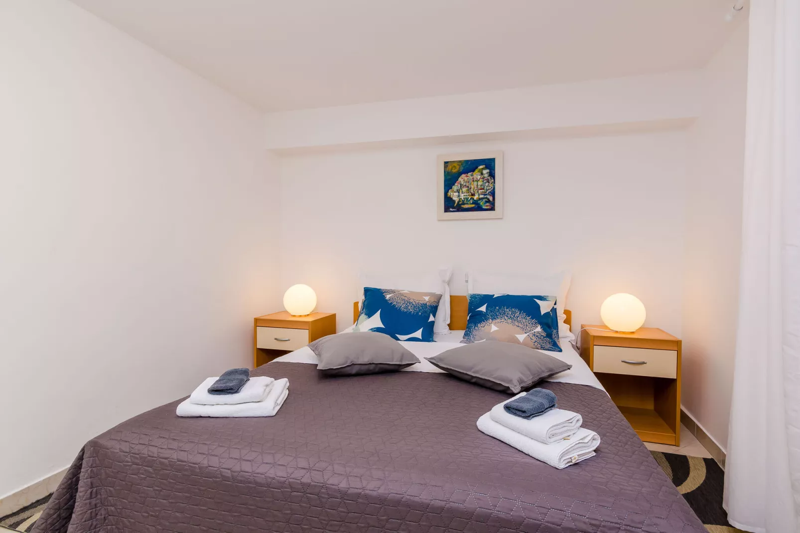 Apartment Domix - Two Bedroom Apartment-Schlafzimmer