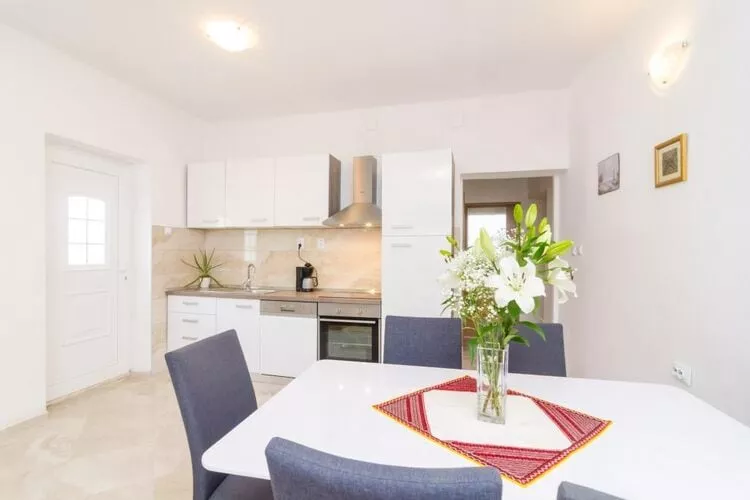 Villa Dalmatian Gem - Two-Bedroom Villa with Terrace and Swimming Pool-Dining room