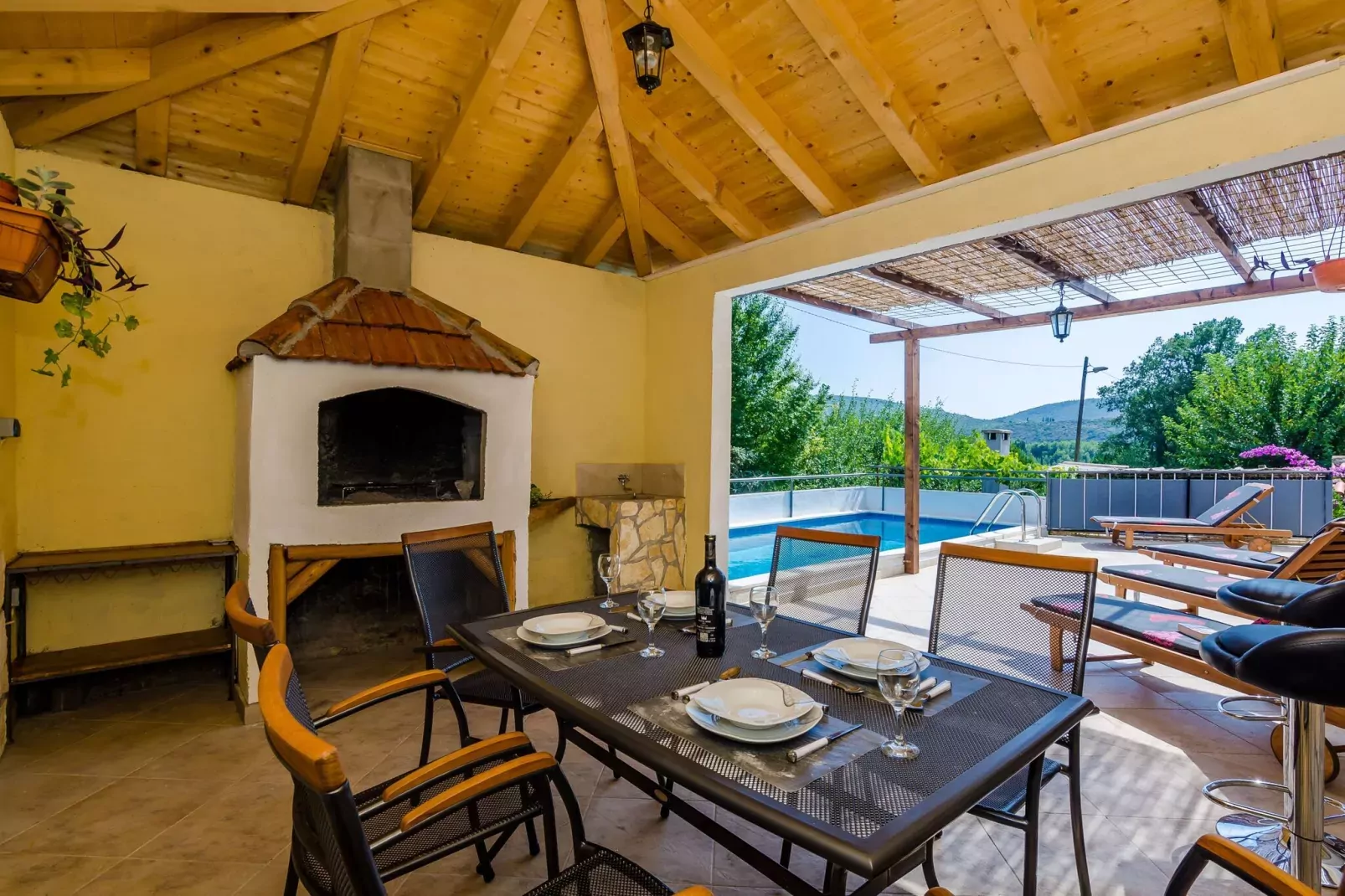 Villa Dalmatian Gem - Two-Bedroom Villa with Terrace and Swimming Pool-Outdoor