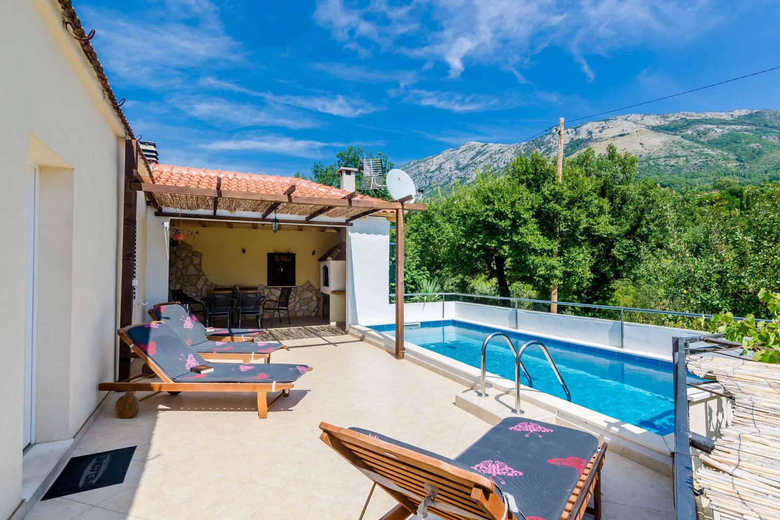 Villa Dalmatian Gem - Two-Bedroom Villa with Terrace and Swimming Pool-Terrace