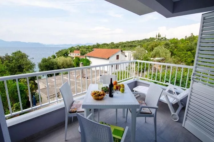 Apartments Vesela - Comfort One Bedroom Apartment with Balcony and Sea View-Terrace balcony