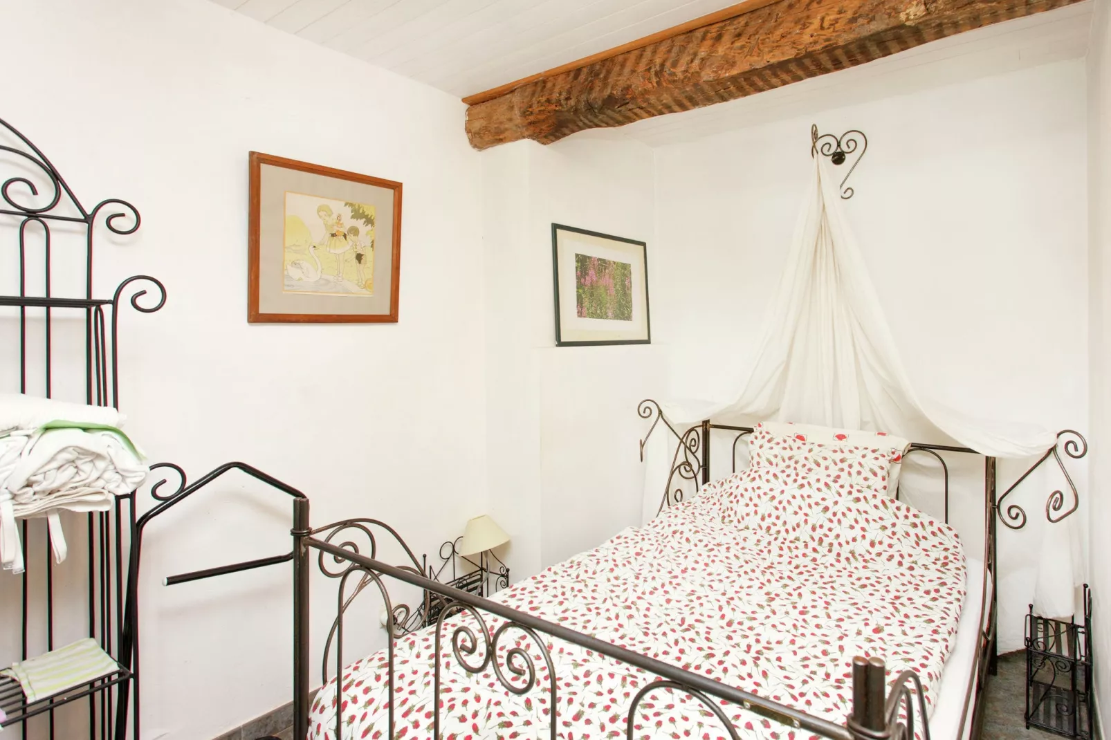 Les Epilobes-Bedroom