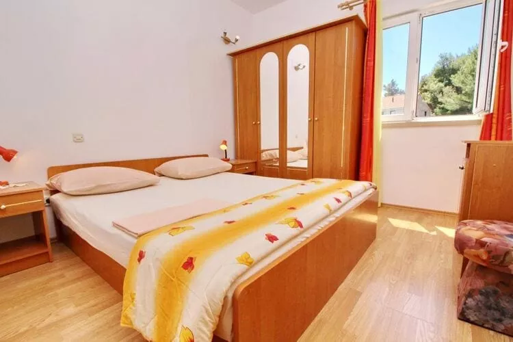 Apartments Veselka, Lumbarda - One Bedroom Apartment with Terrace and Sea View (Apt 4)-Bedroom