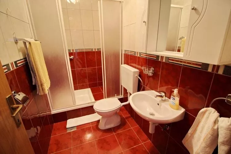 Apartments Veselka, Lumbarda  - One Bedroom Apartment with Terrace and Sea View (Apt 5)-Badezimmer