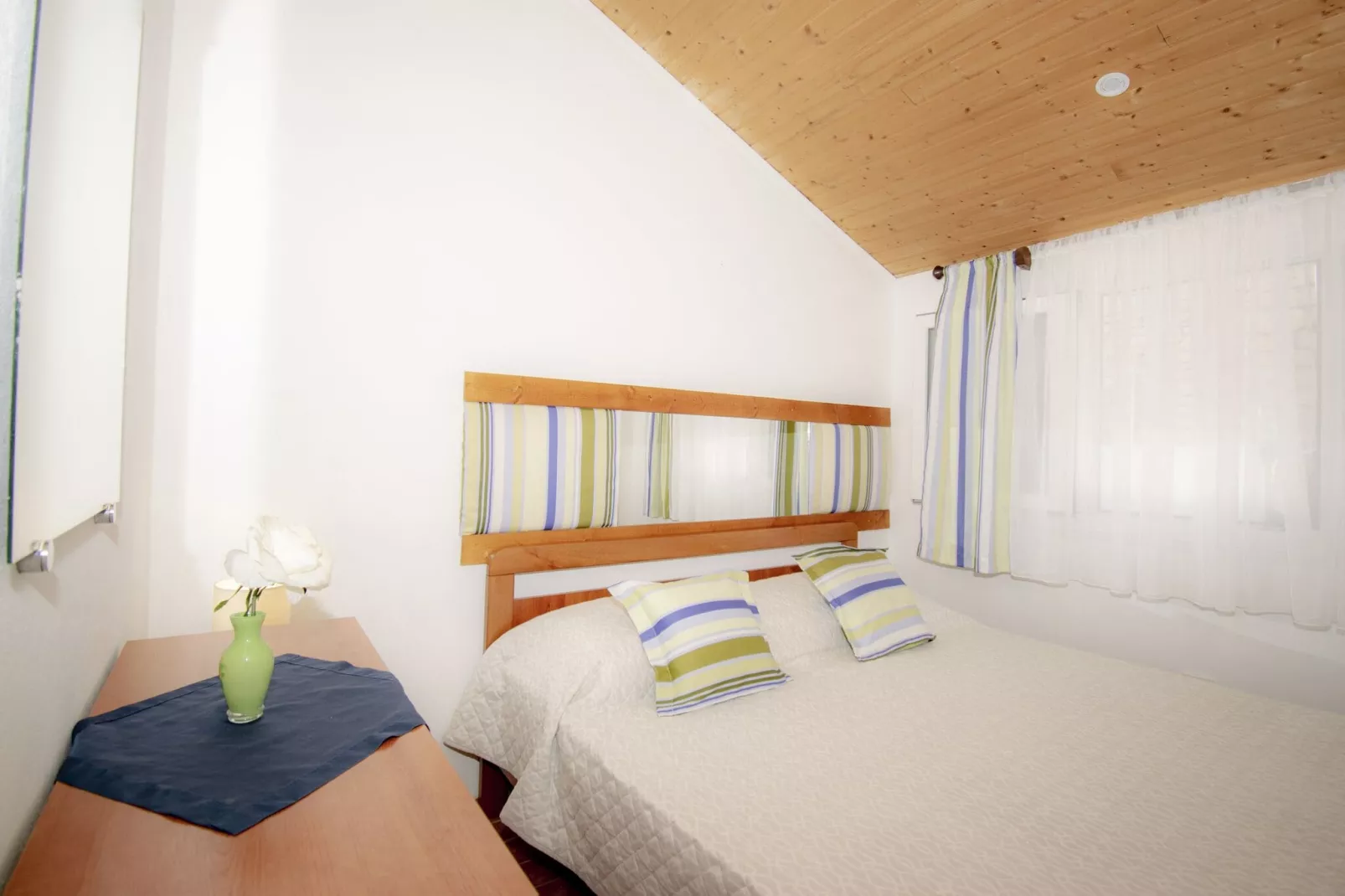 Stone House Blaca - Two Bedroom Stone House with Terrace and Sea View-Bedroom