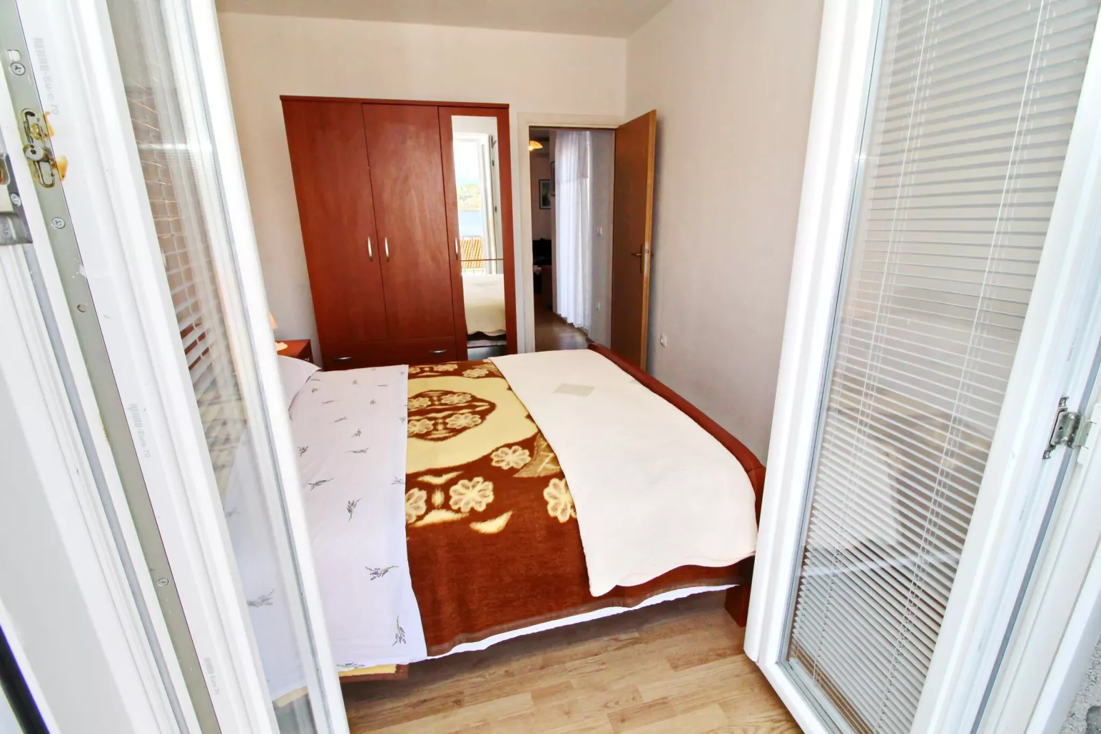 Apartments Nodilo - One Bedroom Apartment with Balcony and Sea View (Apt 1)-Schlafzimmer
