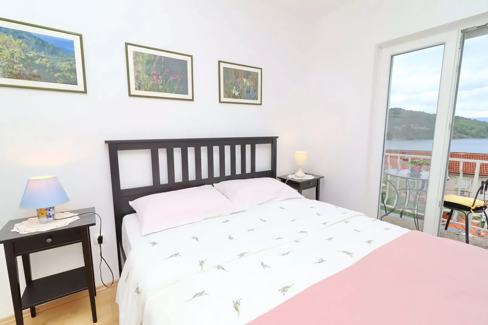 Apartments Nodilo - Standard One Bedroom Apartment with Balcony and Sea View (Apt 2)-Bedroom