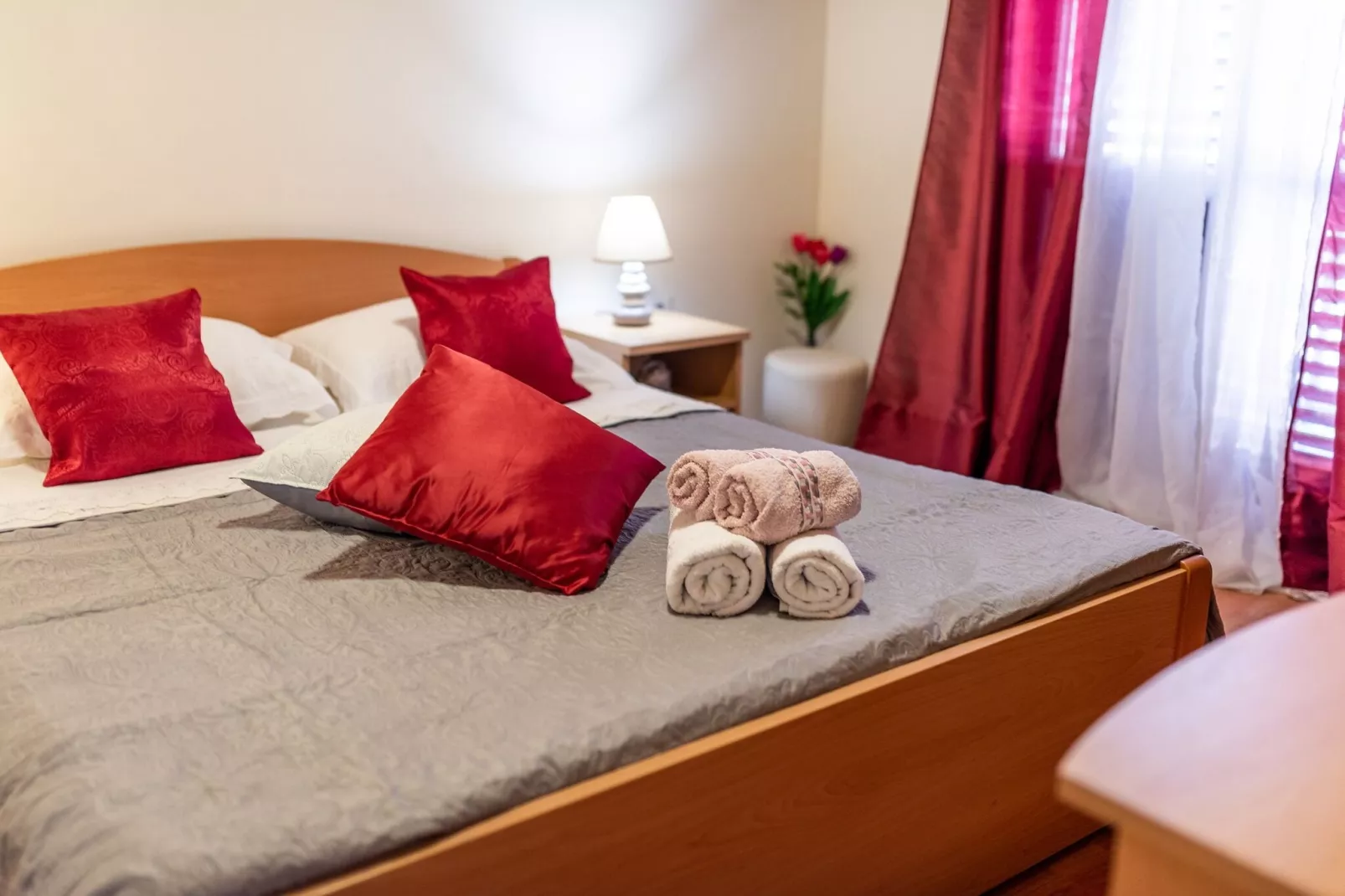 Apartment Maja's Style - Two Bedroom Apartment with Terrace and Garden View-Bedroom