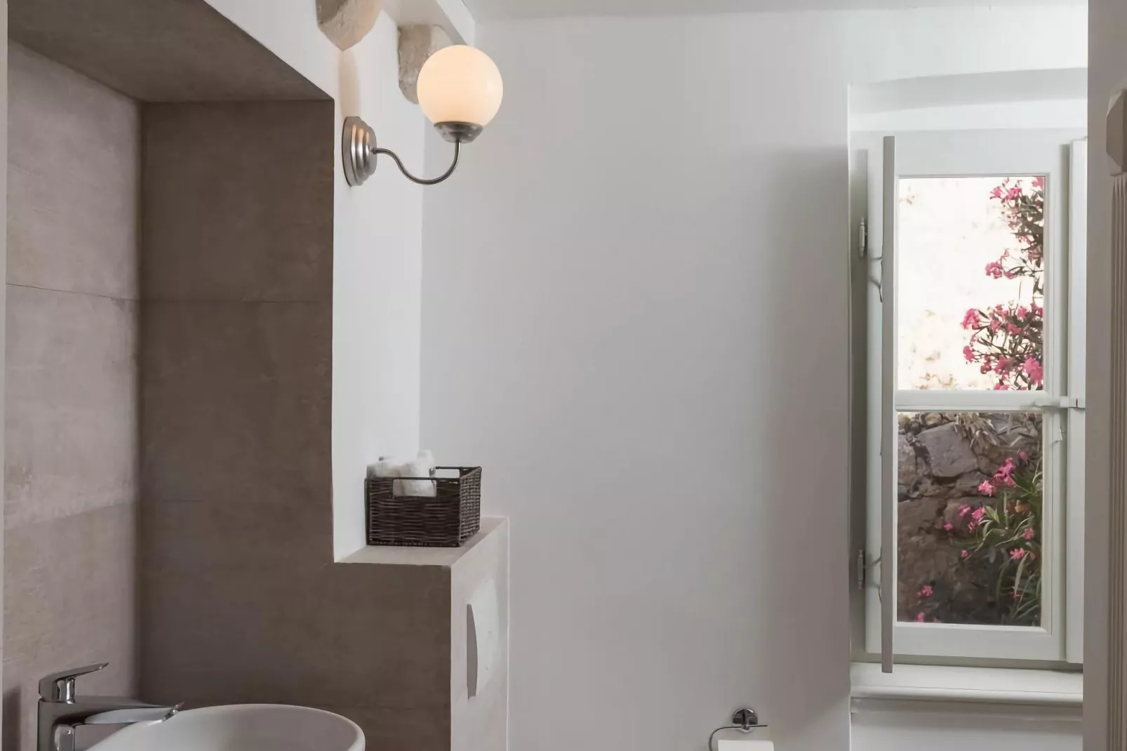 Dubrovnik Sweet House - Deluxe Double Room with Terrace (SOBA 1)-Bathroom