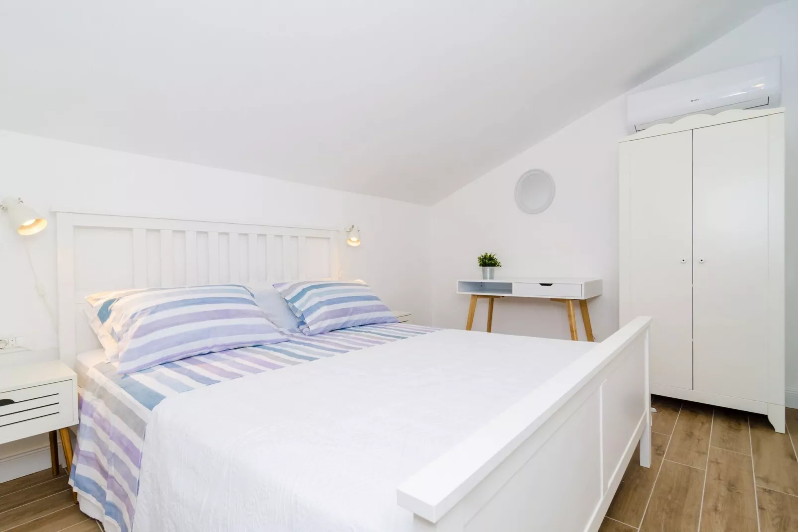 Villa Sofija - Three Bedroom Villa with Terrace and Swimming Pool-Bedroom