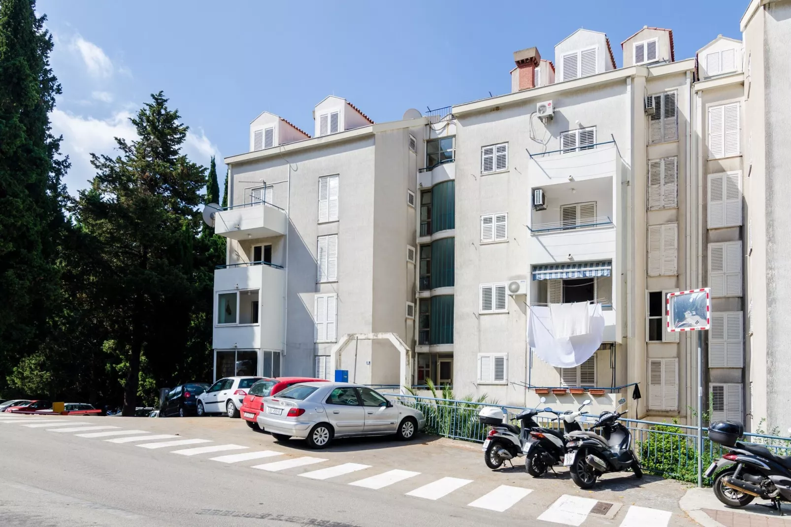 Apartment South Side - Studio Apartment with City View-Outdoor