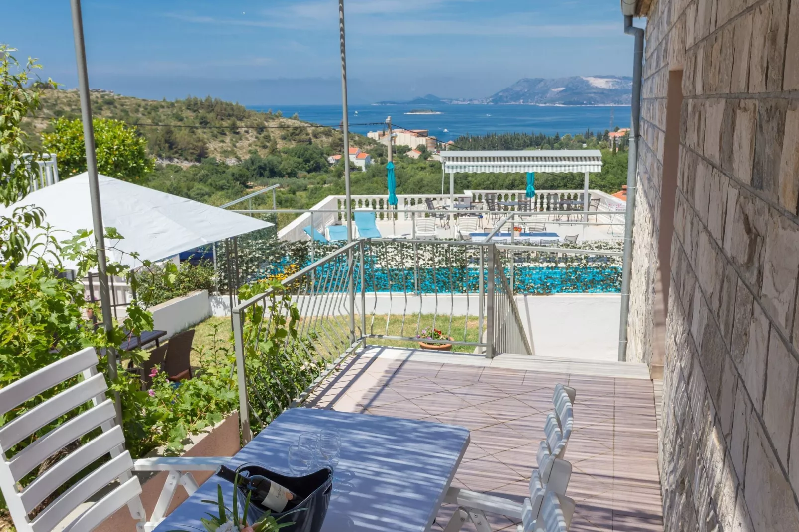 Apartments Oleander Sea View - Three Bedroom Apartment with Terrace and Sea View (Veliki)-Terrace