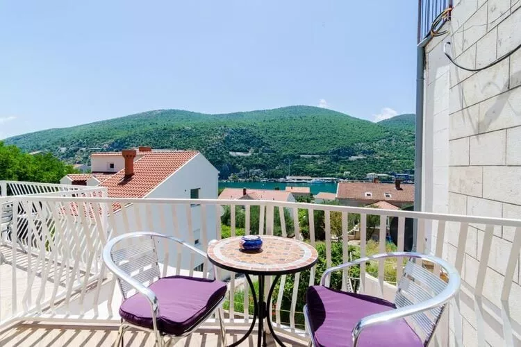 Apartments Peco - Three Bedroom Apartment with Balcony and Sea View-Balcon-terrasse