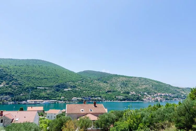 Apartments Peco - Three Bedroom Apartment with Balcony and Sea View-Vue