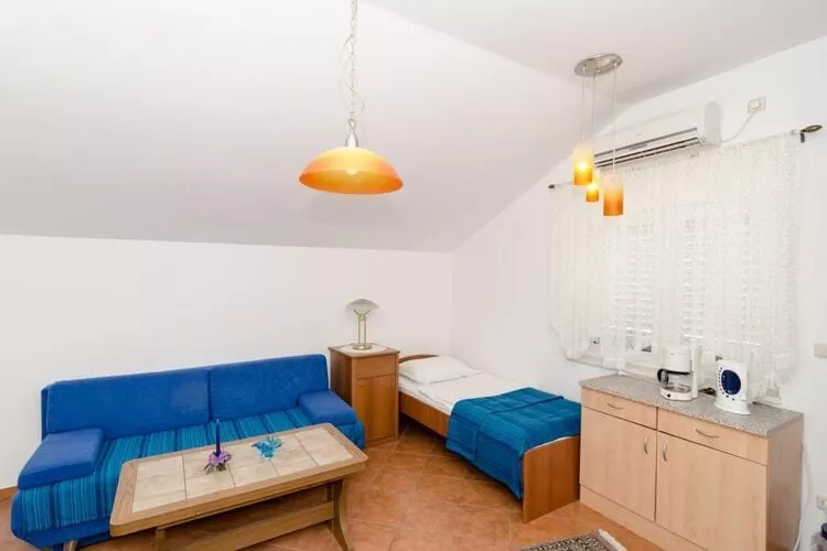 Apartments Peco - One Bedroom Apartment with Patio and Side Sea View-Salon